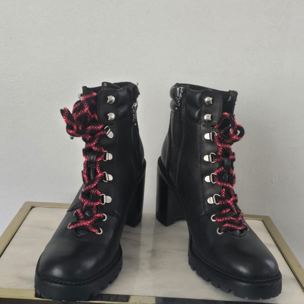 Sam Elderman Black Leather Ankle Boots with Red Laces/Silver Accents Sz 9.5 - Picture 3 of 10